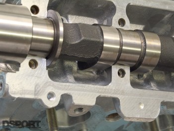 Close up of Apexi camshaft installed