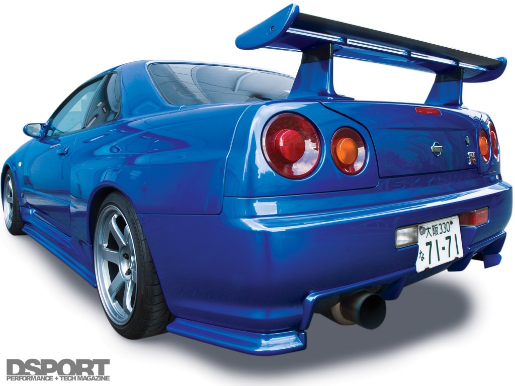 Diffuser and wing on Exedy’s 512WHP Nissan GT-R R34