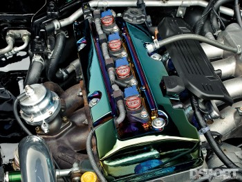 Engine bay of the 500 HP Honda S2000