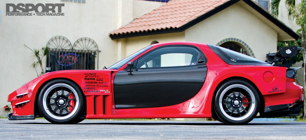 Side profile of the Wide-Body Mazda RX-7