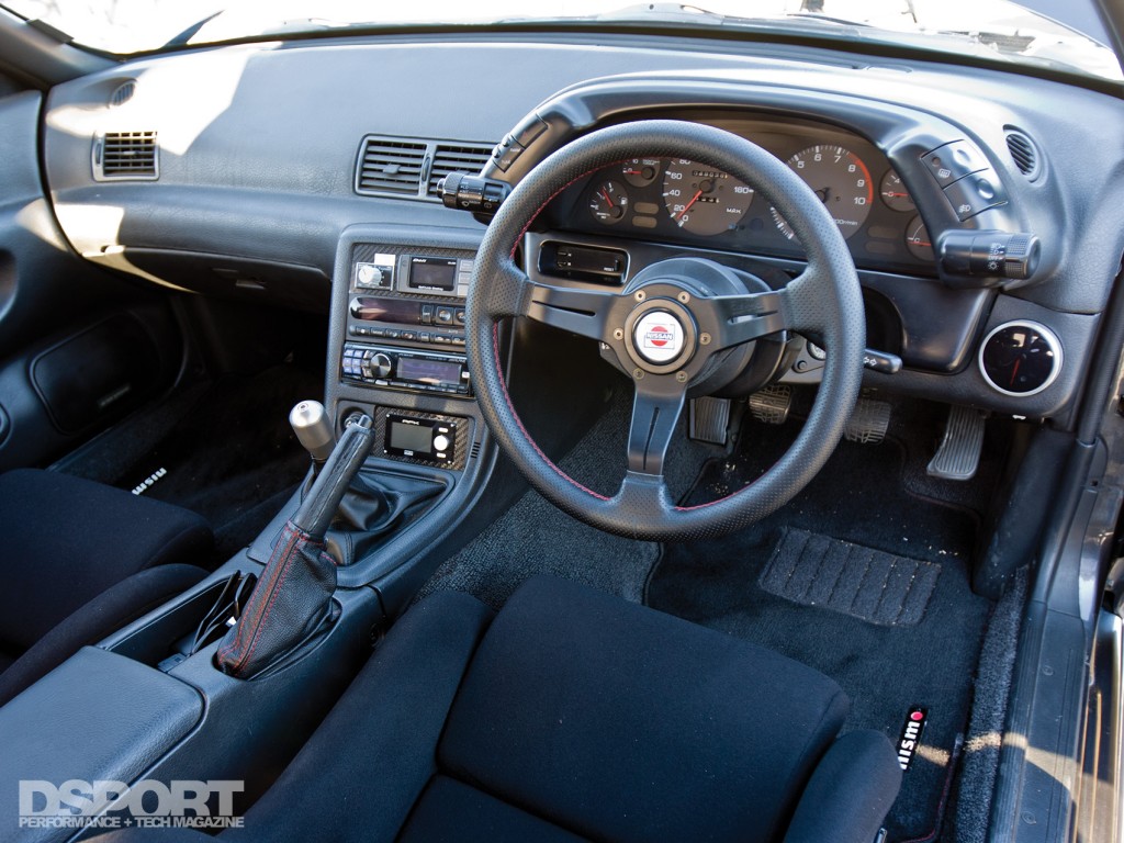 Interior of Jerry Yang's R32 GT-R