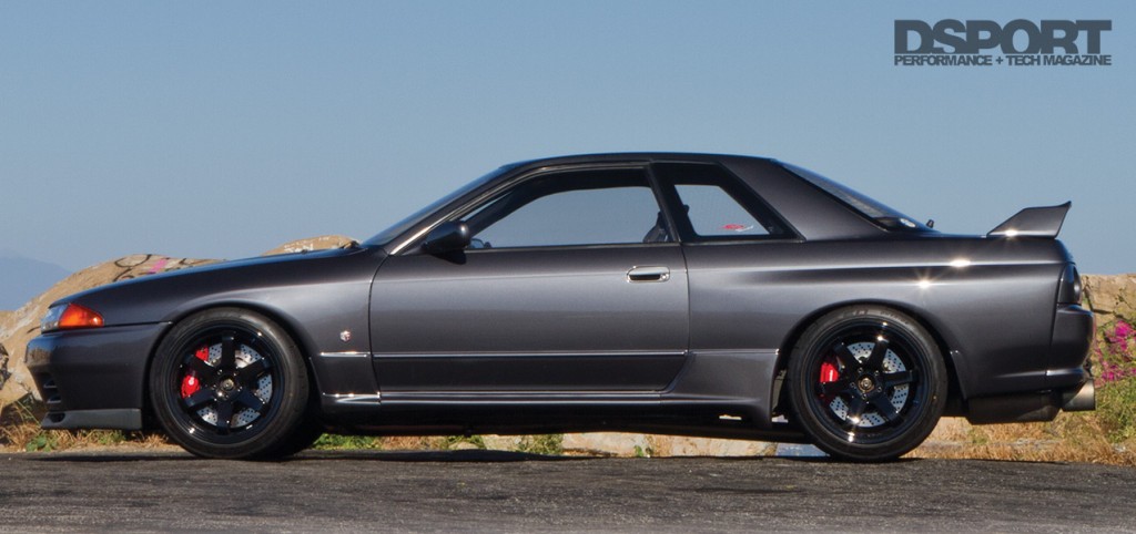 Side view of Jerry Yang's R32 GT-R