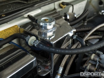Oil return system on the turbocharged Acura NSX