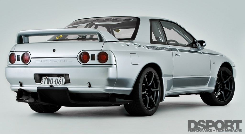 118-Feat-R32RH9Skyline-024-RearSide