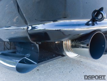 HKS exhaust on the 535 whp R32 Skyline