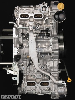 Vue de dessus du moteur FA20