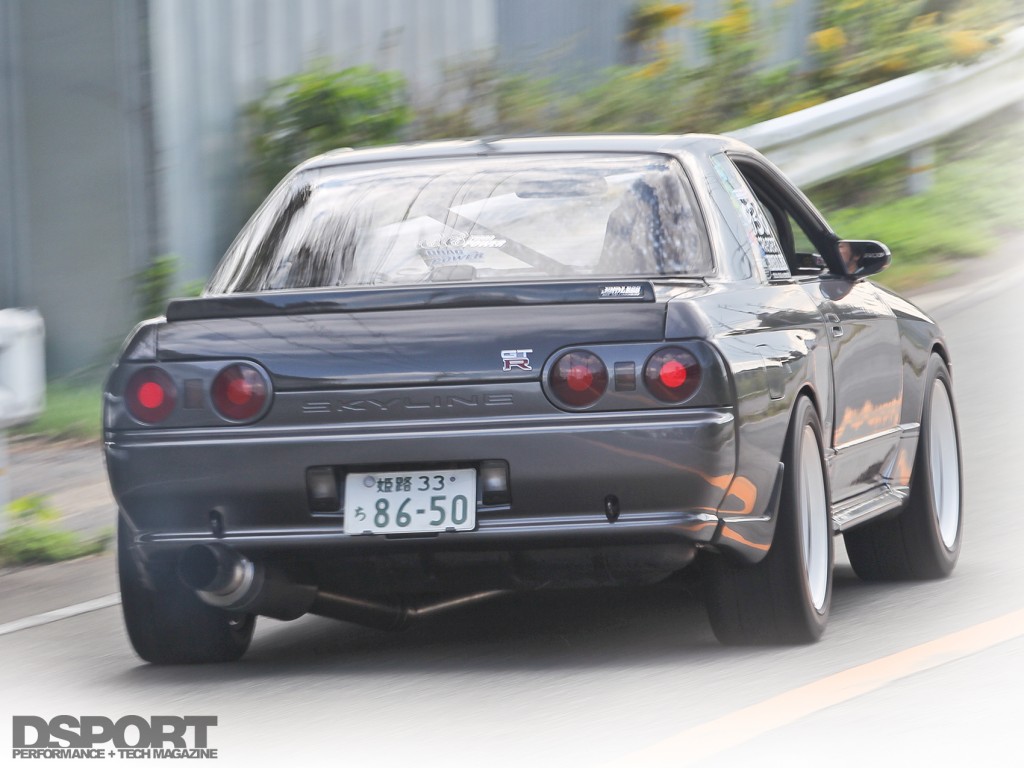 Endless Drag R32 driving away