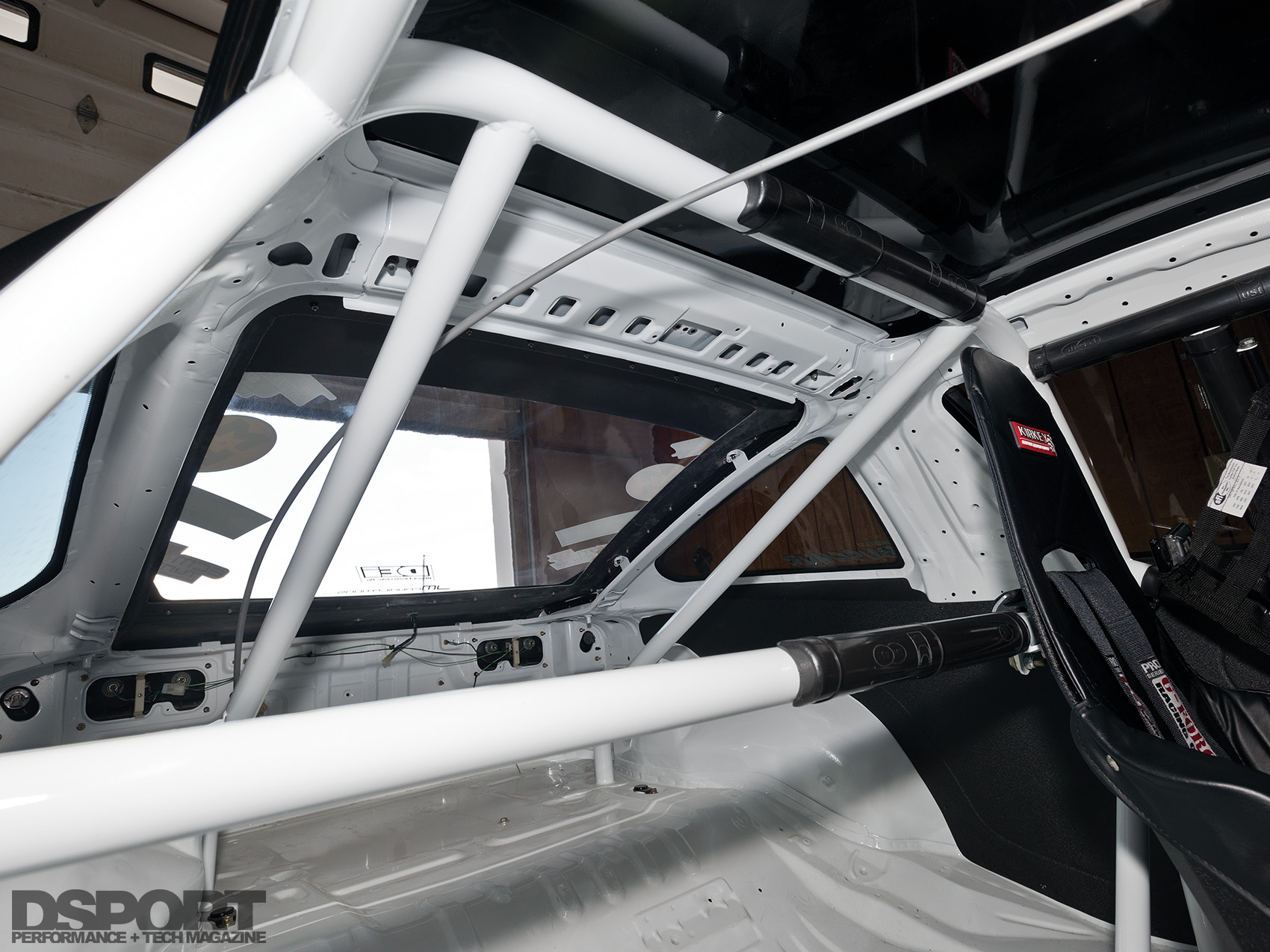 Cage inside the Buschur Racing 1G