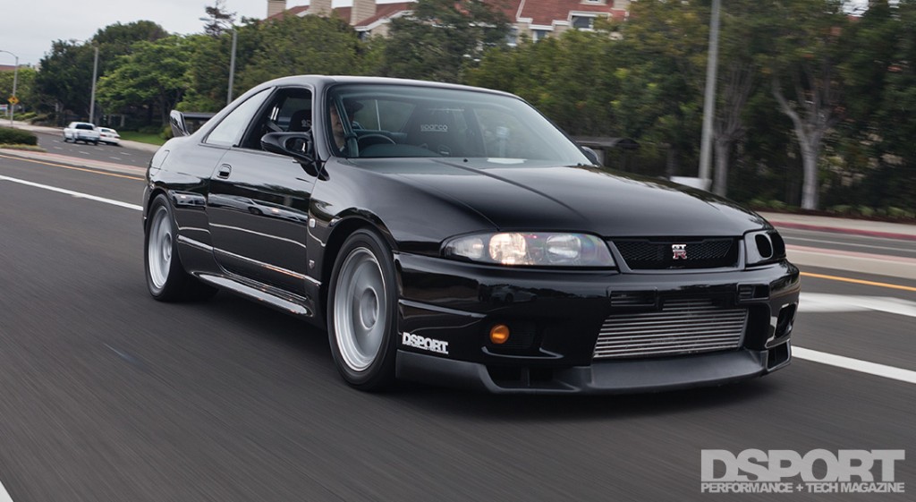 D'Garage R33 on the road