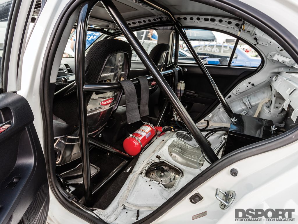 Guide to installing a roll cage in your race car