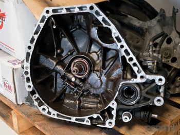 DSPORT Magazine Honda CRX engine swap