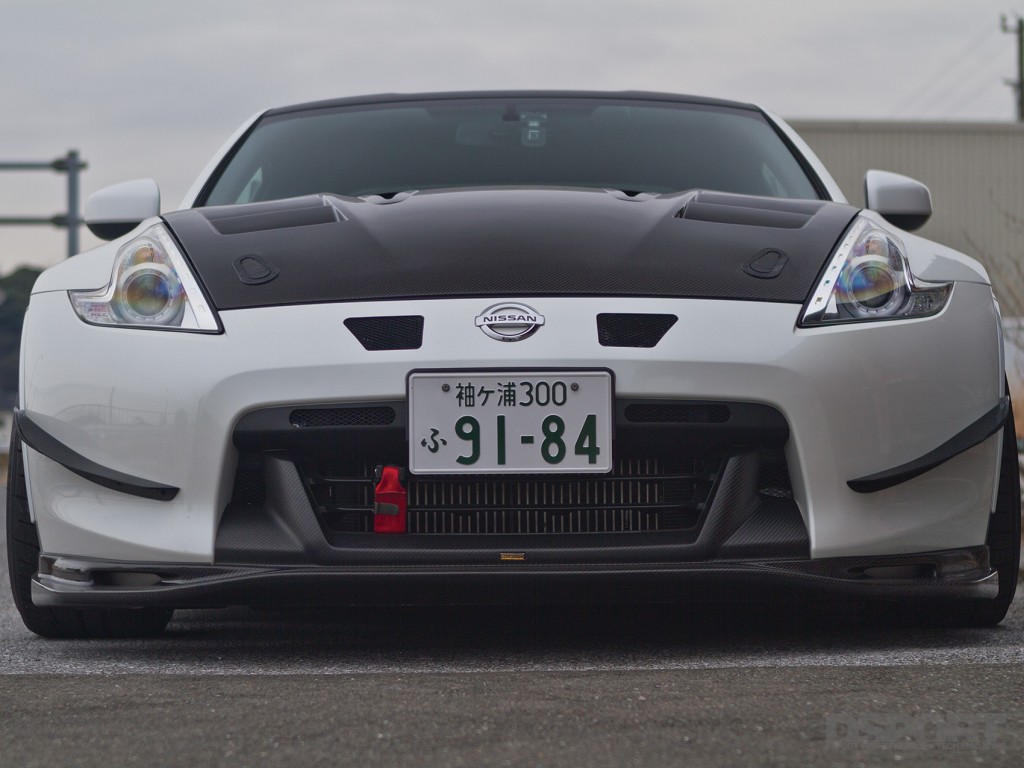 Car Making Revyou supercharged Nissan 370Z featured in DSPORT Magazine